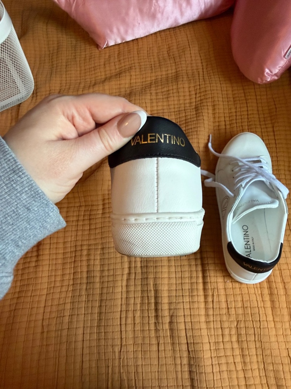 Valentino White Leather Women's Sneakers - Picture 10 of 11